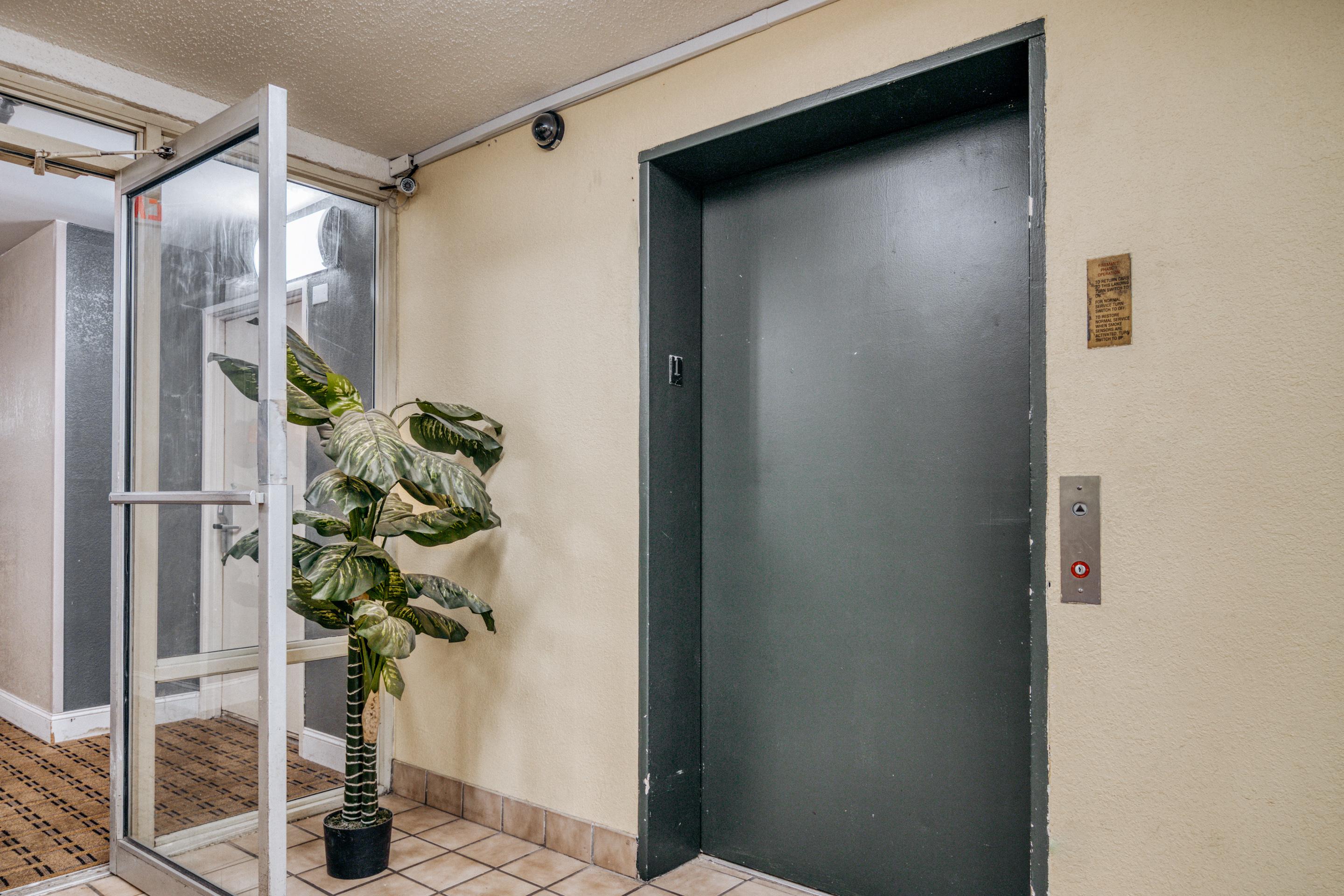 Econo Lodge Inn And Suites Dentsville Buitenkant foto