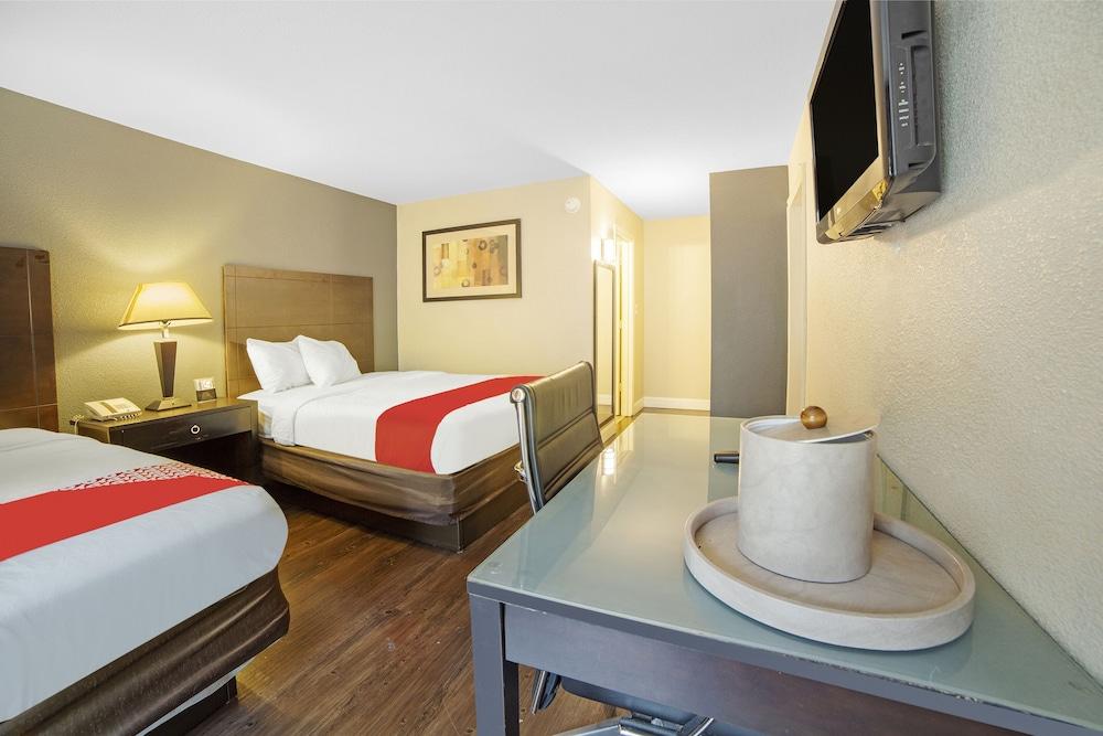 Econo Lodge Inn And Suites Dentsville Buitenkant foto